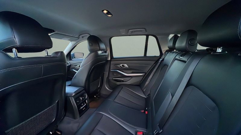 BMW 330 bild 13