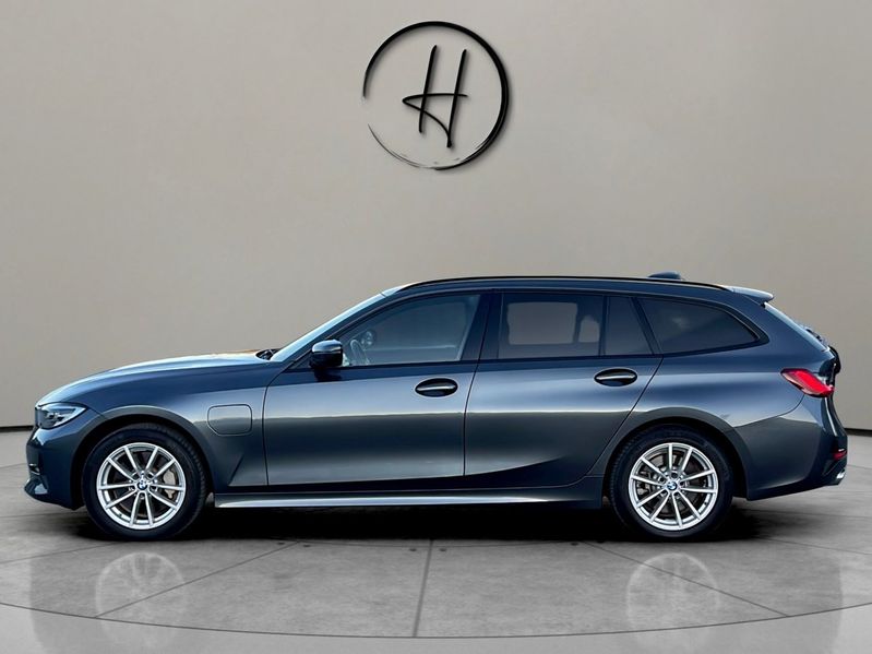 BMW 330 bild 5