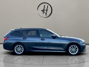BMW 330 bild 6