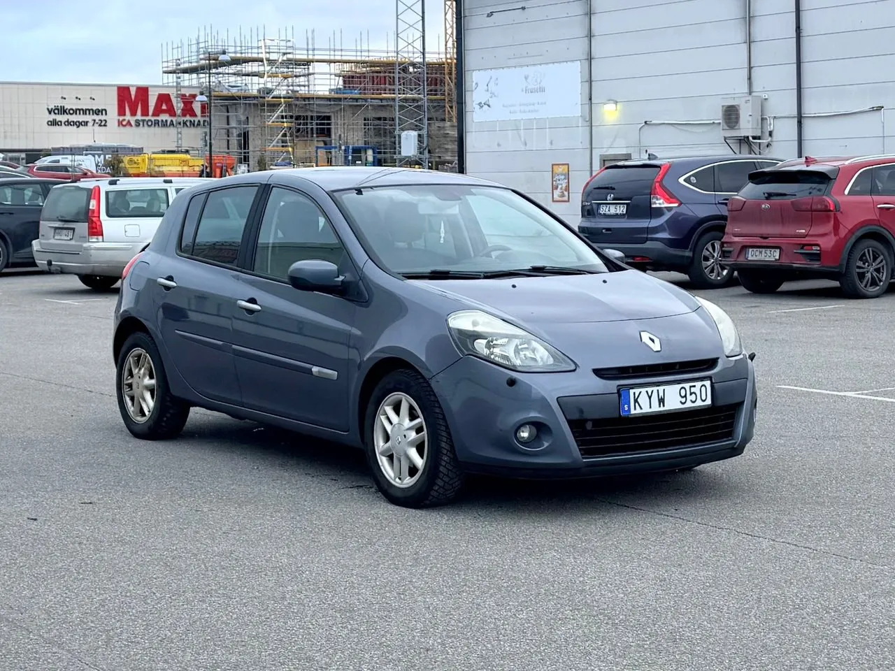 Vehicle image 1