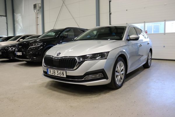 Skoda Octavia Kombi 2.0 TDI SCR Style D-värmare Drag Cockpit 150hk - 2023