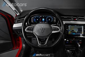 Volkswagen Passat bild 14