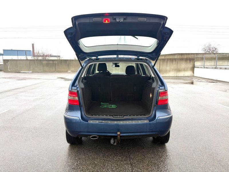 Mercedes B180 bild 7
