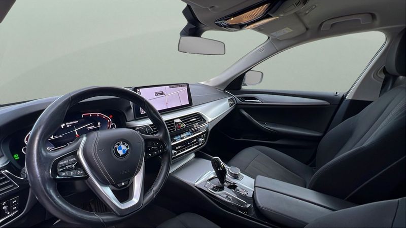BMW 530 bild 9