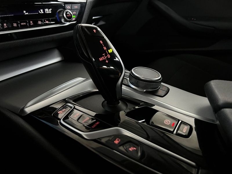BMW 530 bild 12