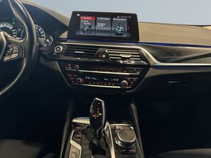 BMW 530 bild 10