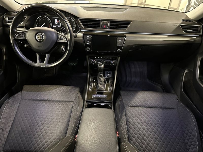 Skoda Superb bild 8