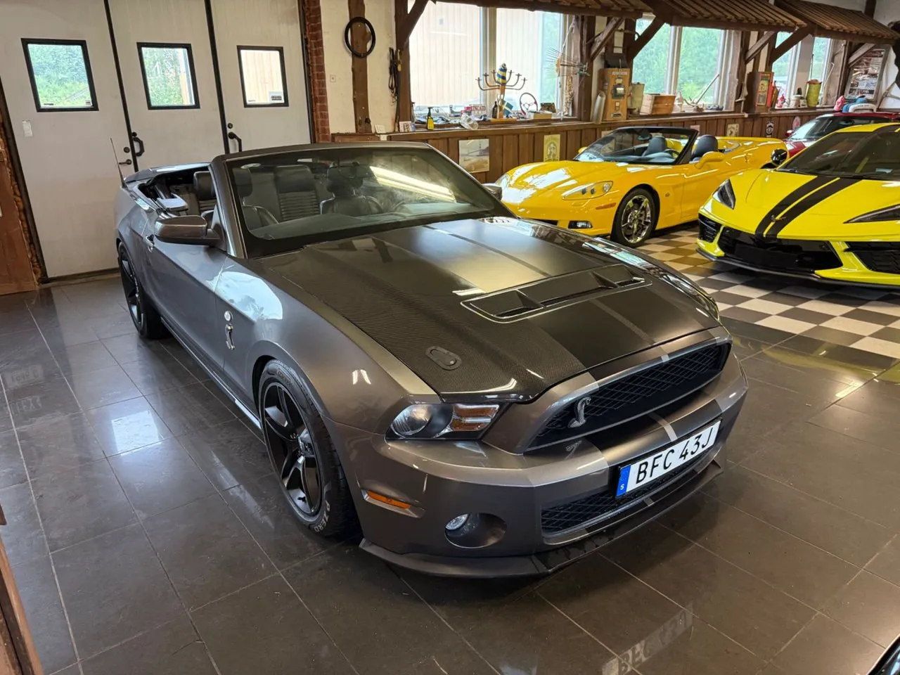 Vehicle image 20