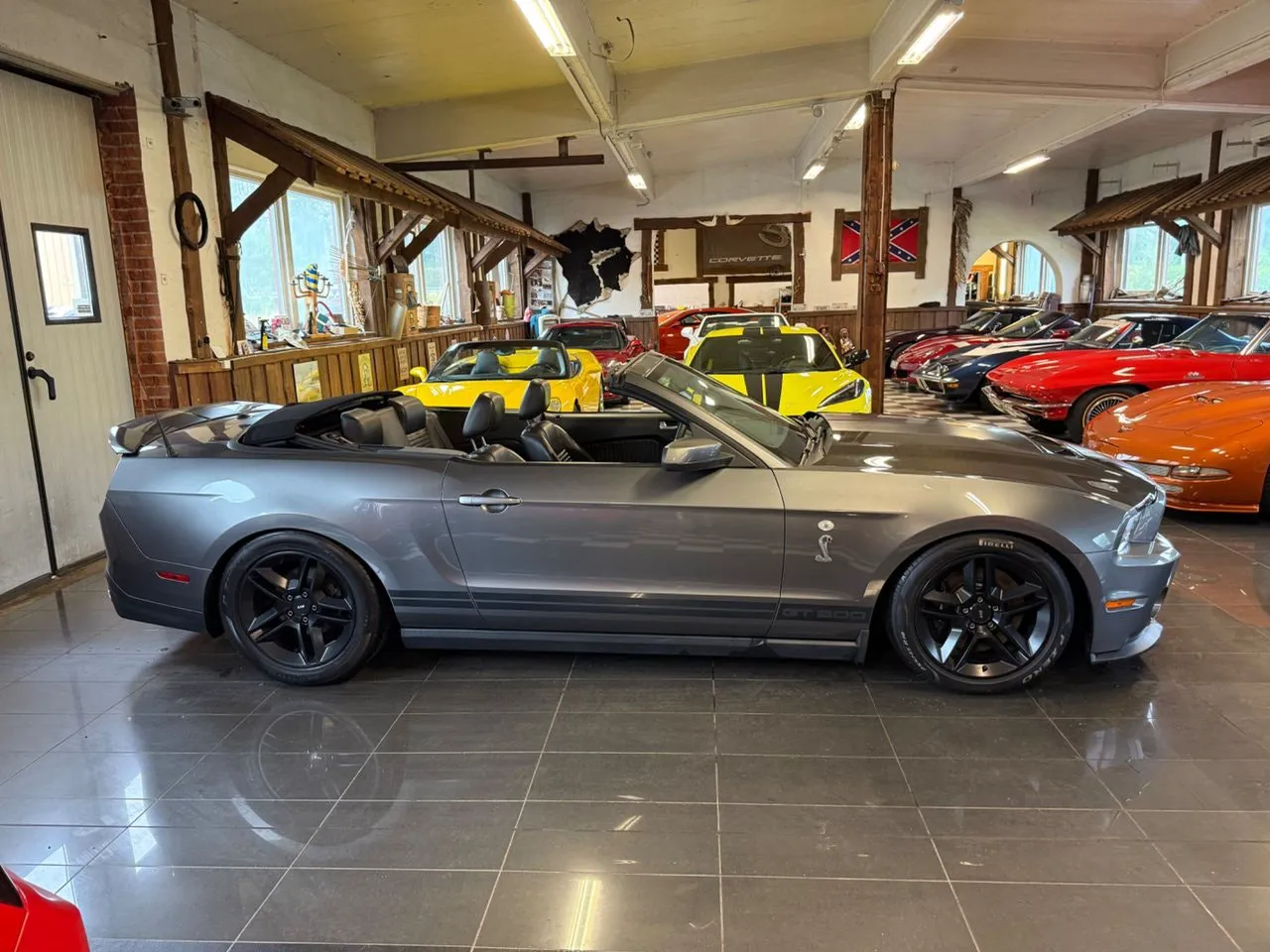 Vehicle image 18