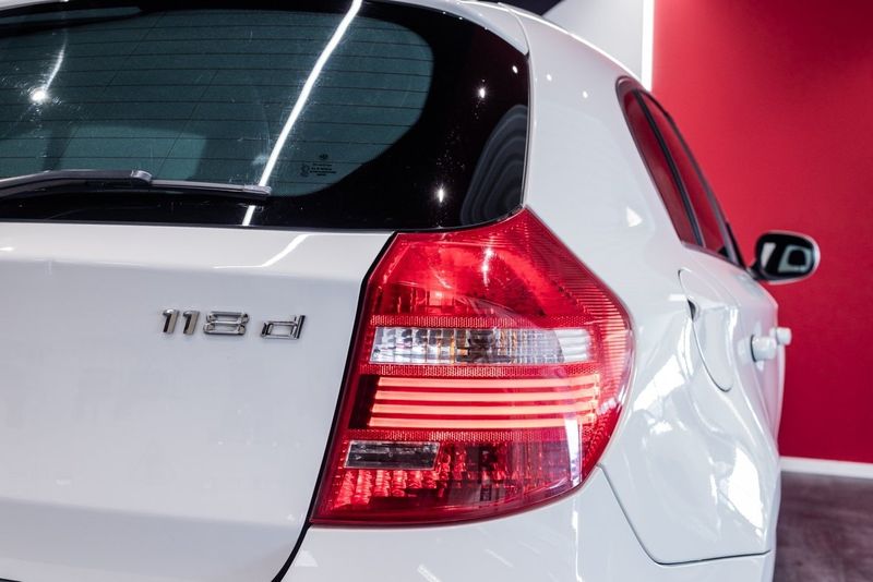 BMW 118 bild 9