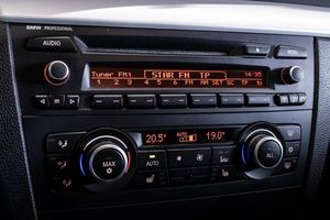 BMW 118 bild 23