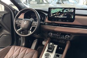 Mitsubishi Outlander bild 23