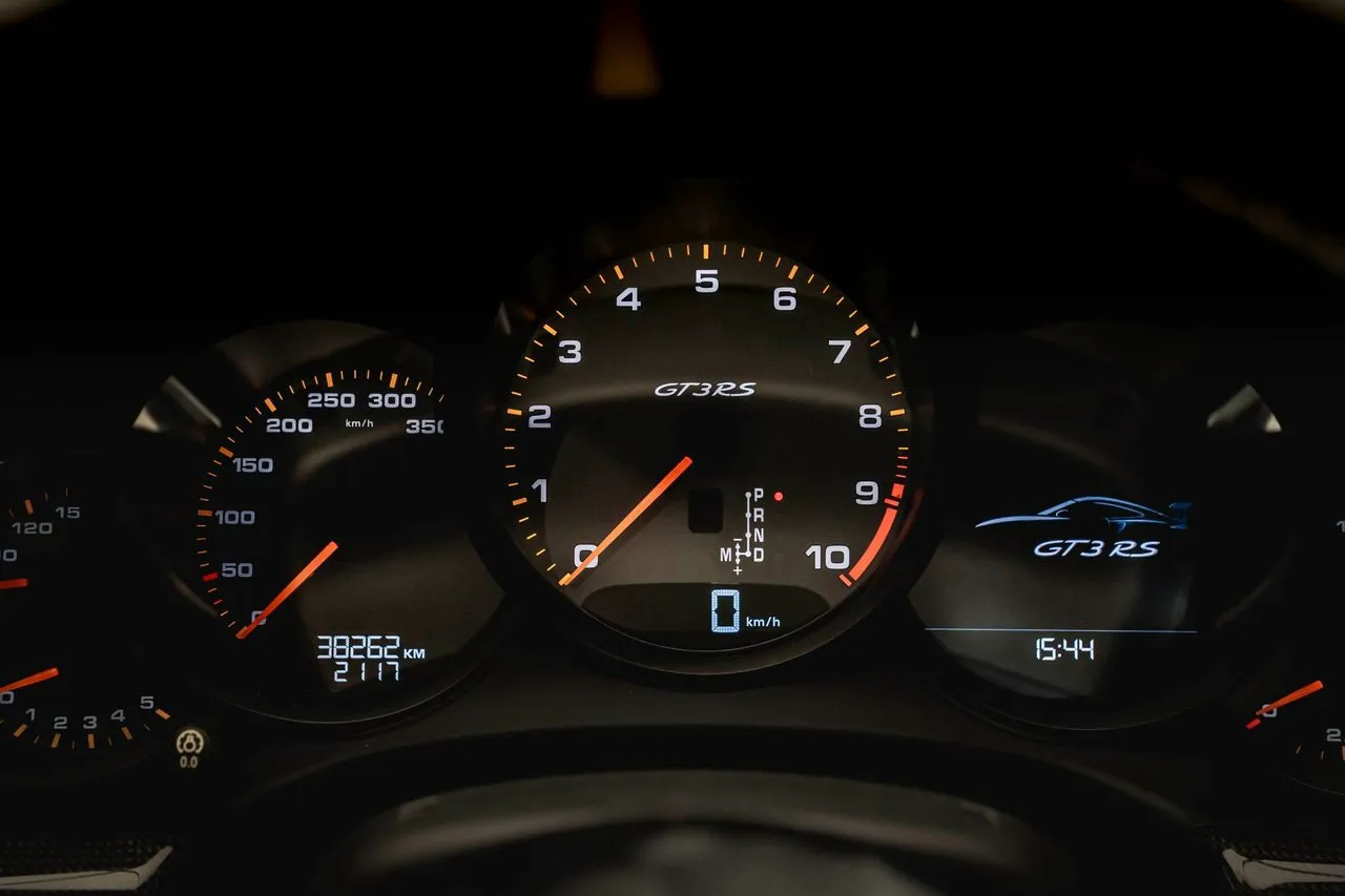 Vehicle image 21