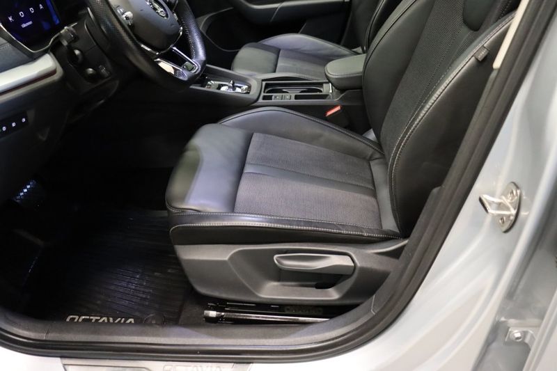Skoda Octavia bild 8