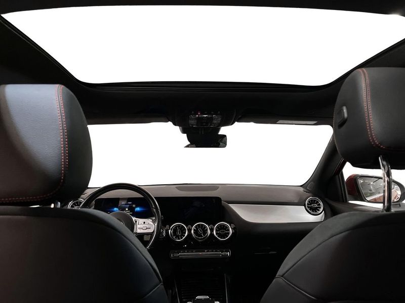 Mercedes GLA200 bild 11