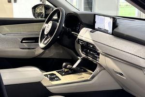 Mazda CX-80 bild 18