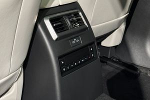Mazda CX-80 bild 10