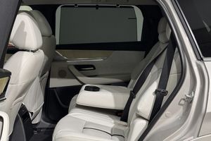 Mazda CX-80 bild 9