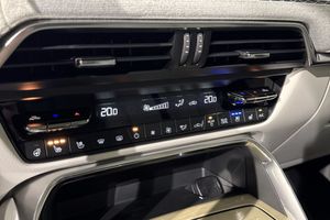 Mazda CX-80 bild 15