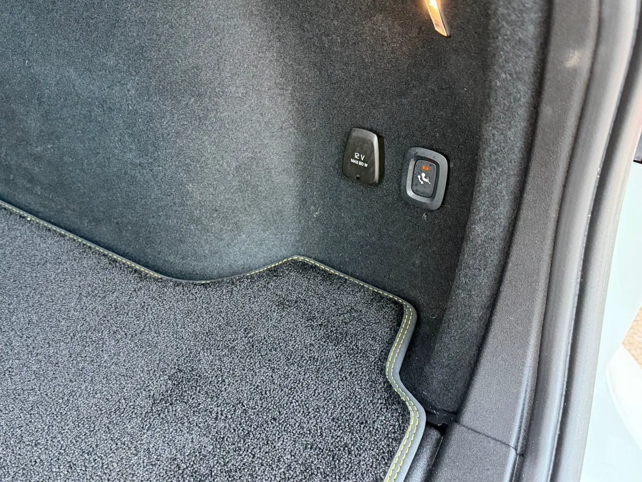 Vehicle image 36