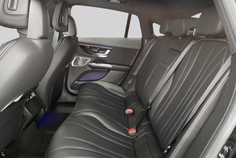 Mercedes EQE350 bild 11