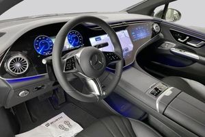 Mercedes EQE350 bild 7
