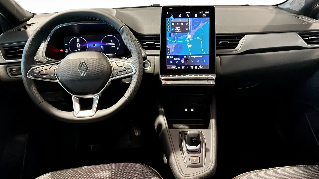 Vehicle image 12