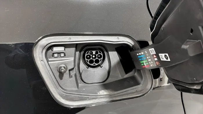 Vehicle image 17