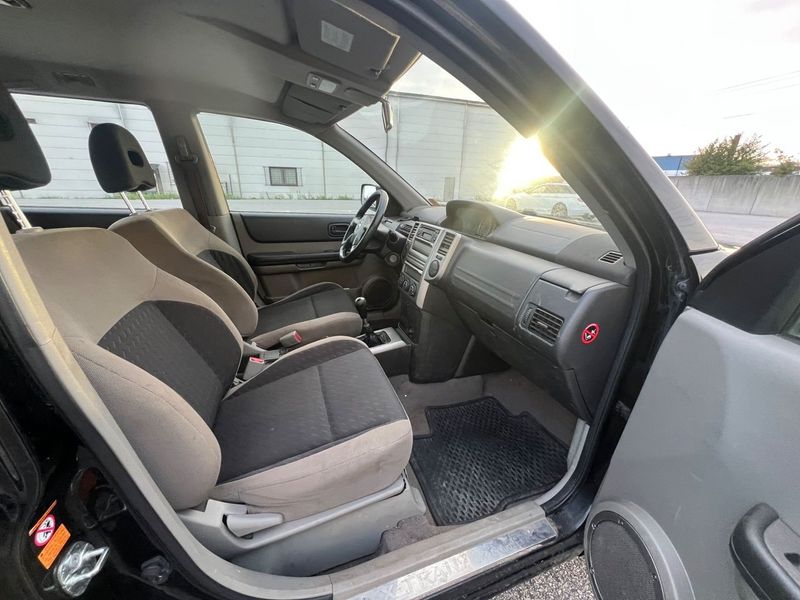Nissan X-Trail bild 8