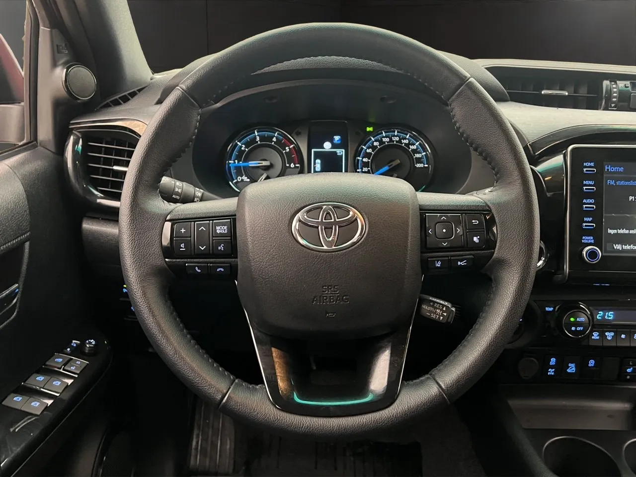 Vehicle image 16