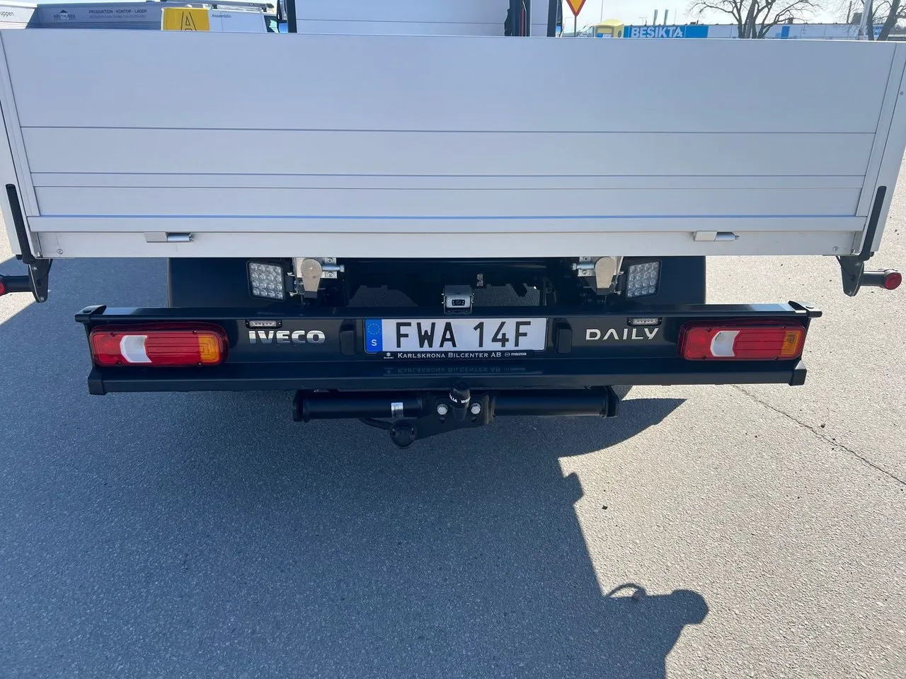 Vehicle image 22