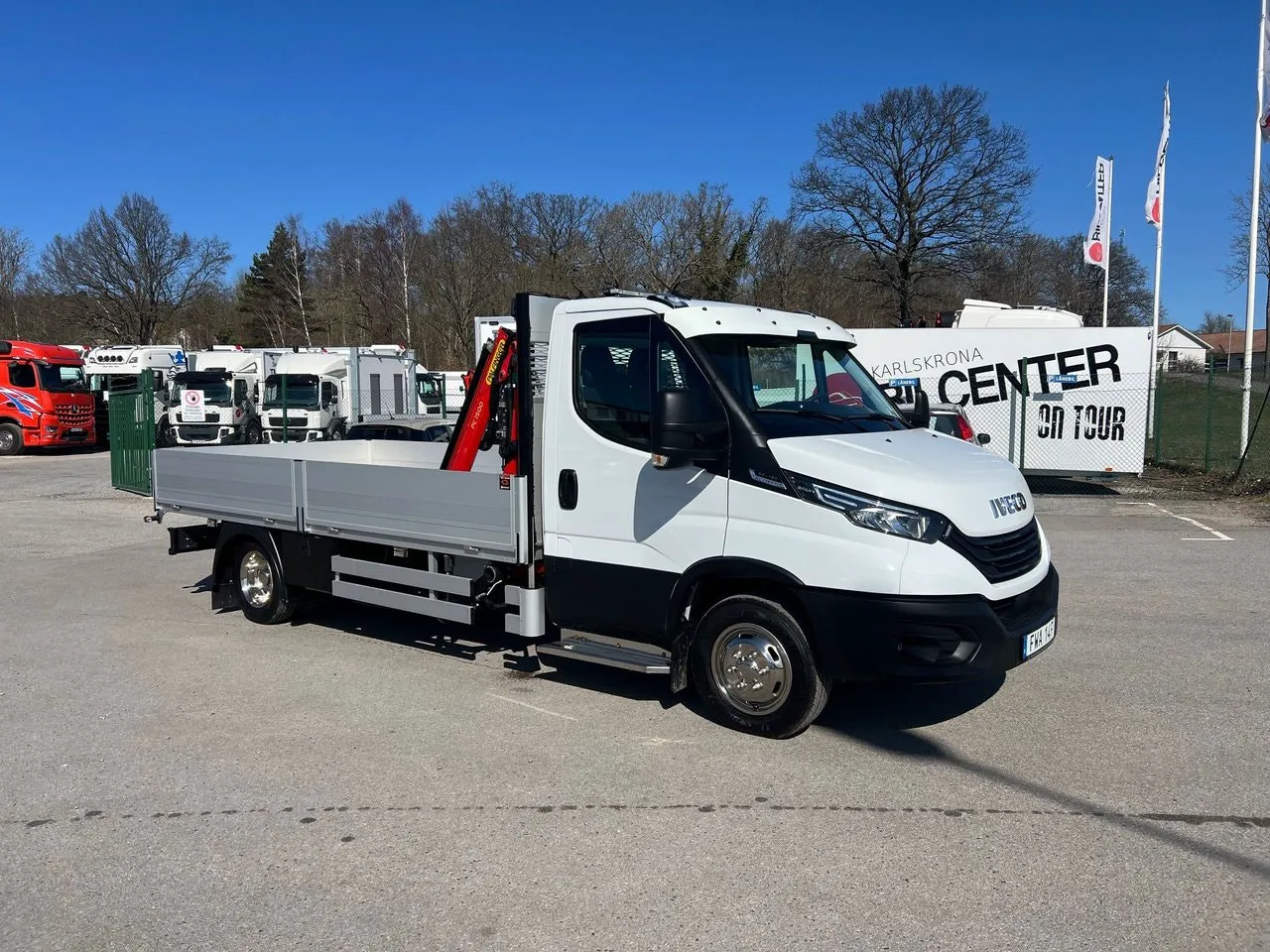 Vehicle image 7