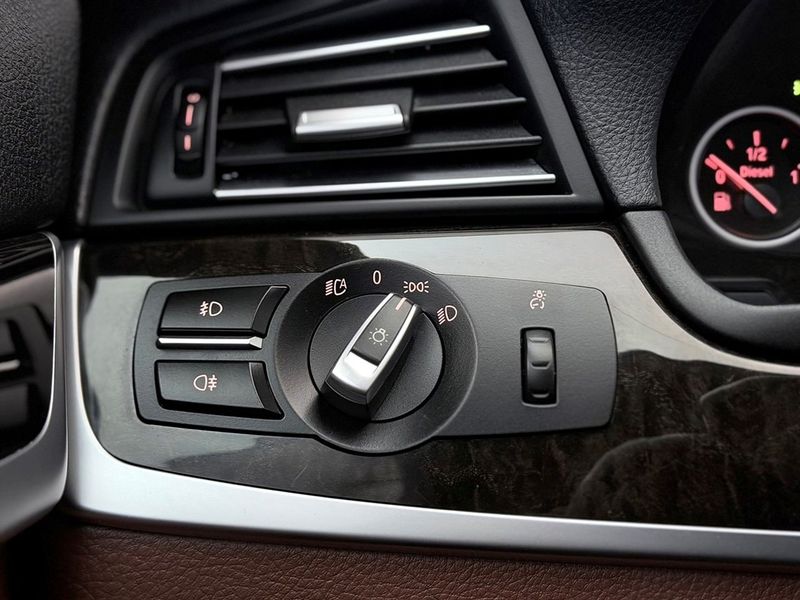 BMW 520 bild 31