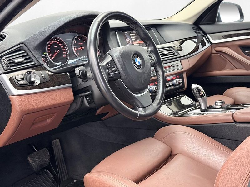 BMW 520 bild 12