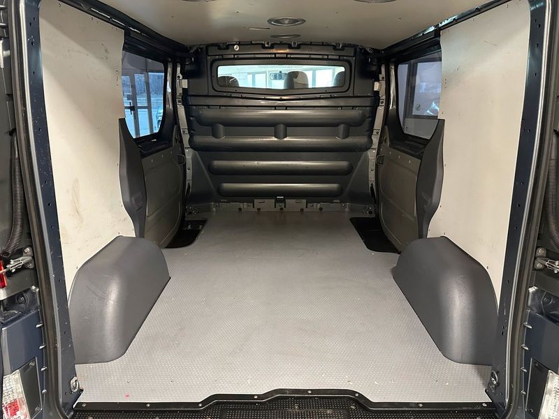 Nissan Primastar bild 5