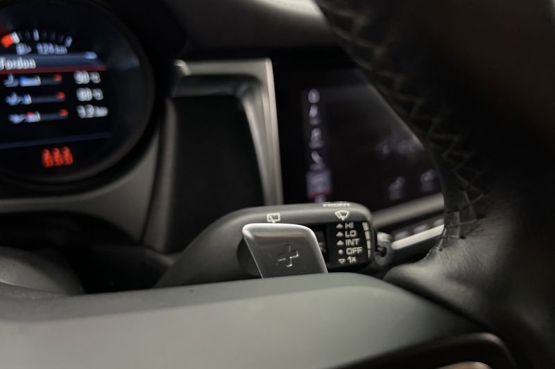 Porsche Macan bild 24