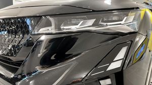 Renault Rafale bild 23