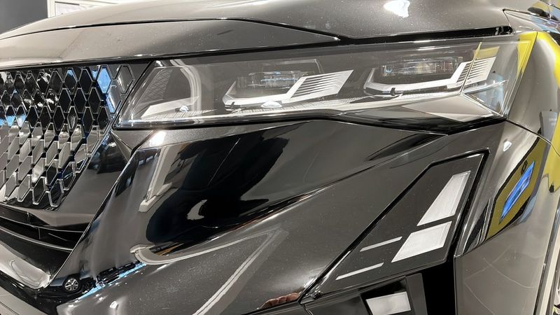 Renault Rafale bild 23