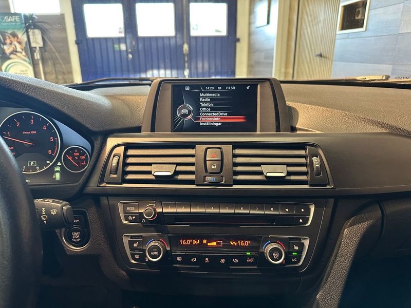 BMW 320 bild 13