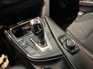 BMW 320 bild 16