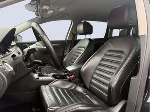 Volkswagen Passat bild 8