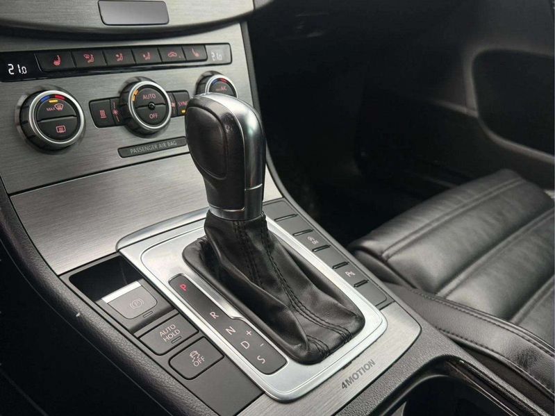 Volkswagen Passat bild 13