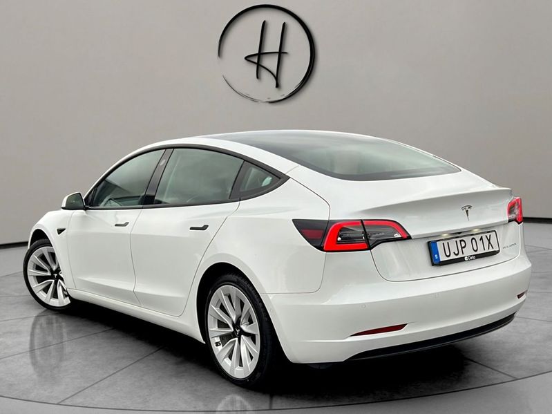 Tesla Model 3 bild 7