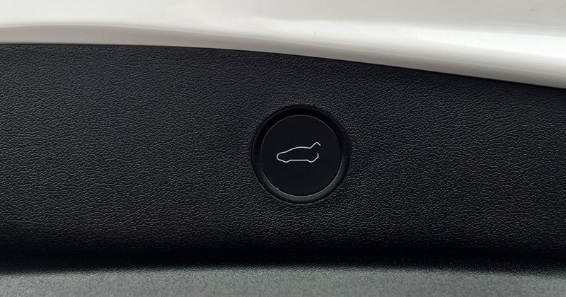Tesla Model 3 bild 36