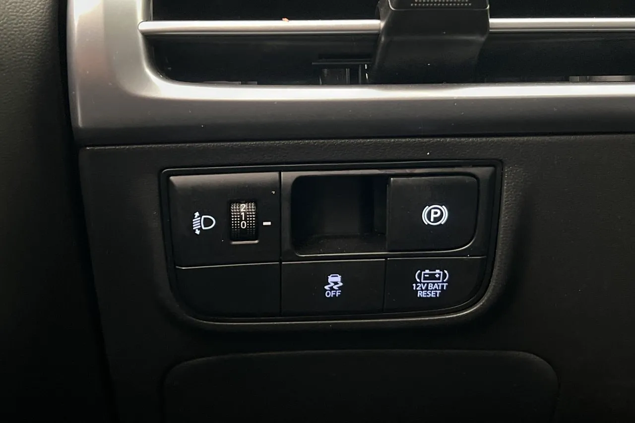 Vehicle image 29