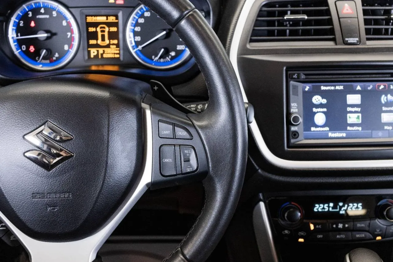 Vehicle image 20