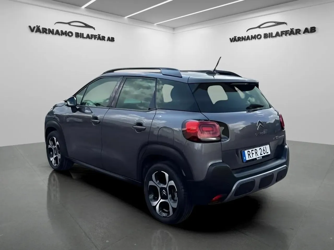 Vehicle image 2