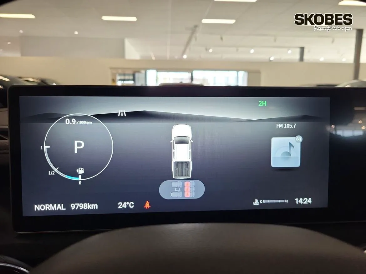 Vehicle image 11