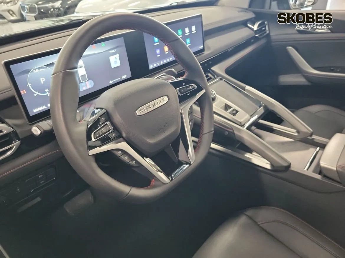 Vehicle image 18