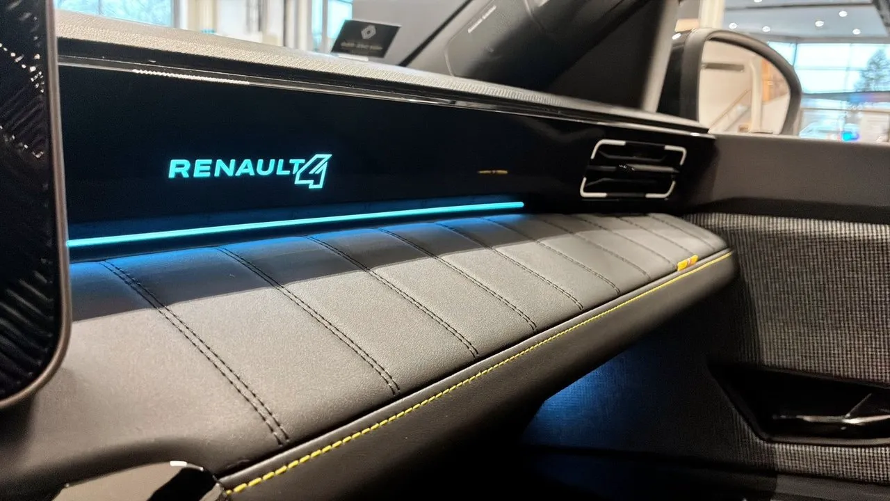 Vehicle image 21